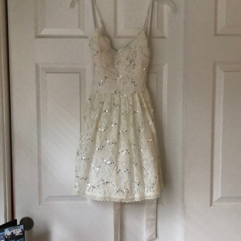Shot lace dress